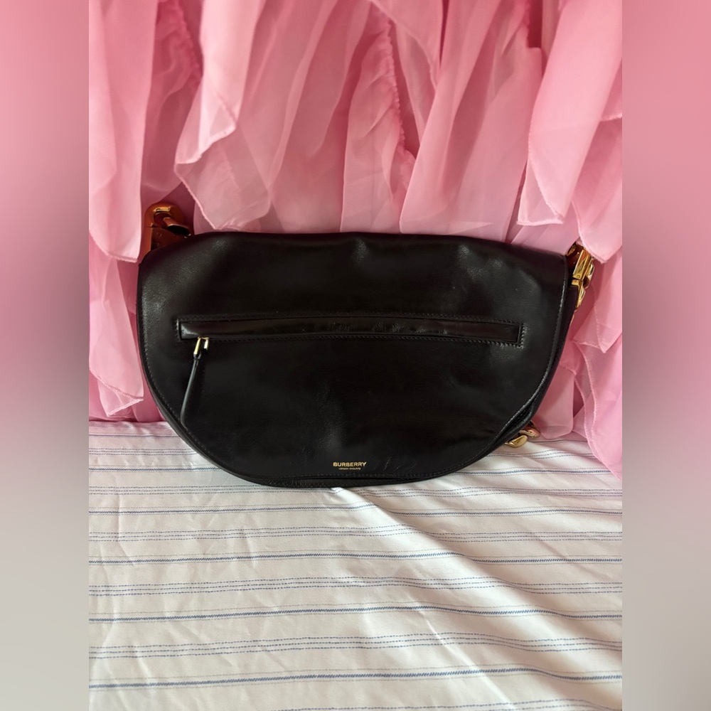 🖤Burberry Leather Crossbody - Black🖤